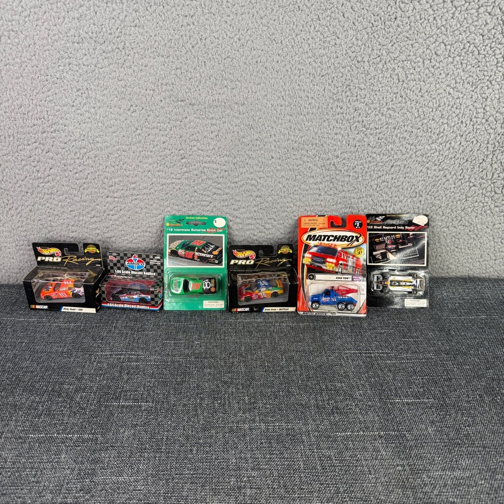 Hot Wheels Matchbox NASCAR Diecast Lot 1:64 Multi-Color 7pc Racing Tow‎ Trucks
